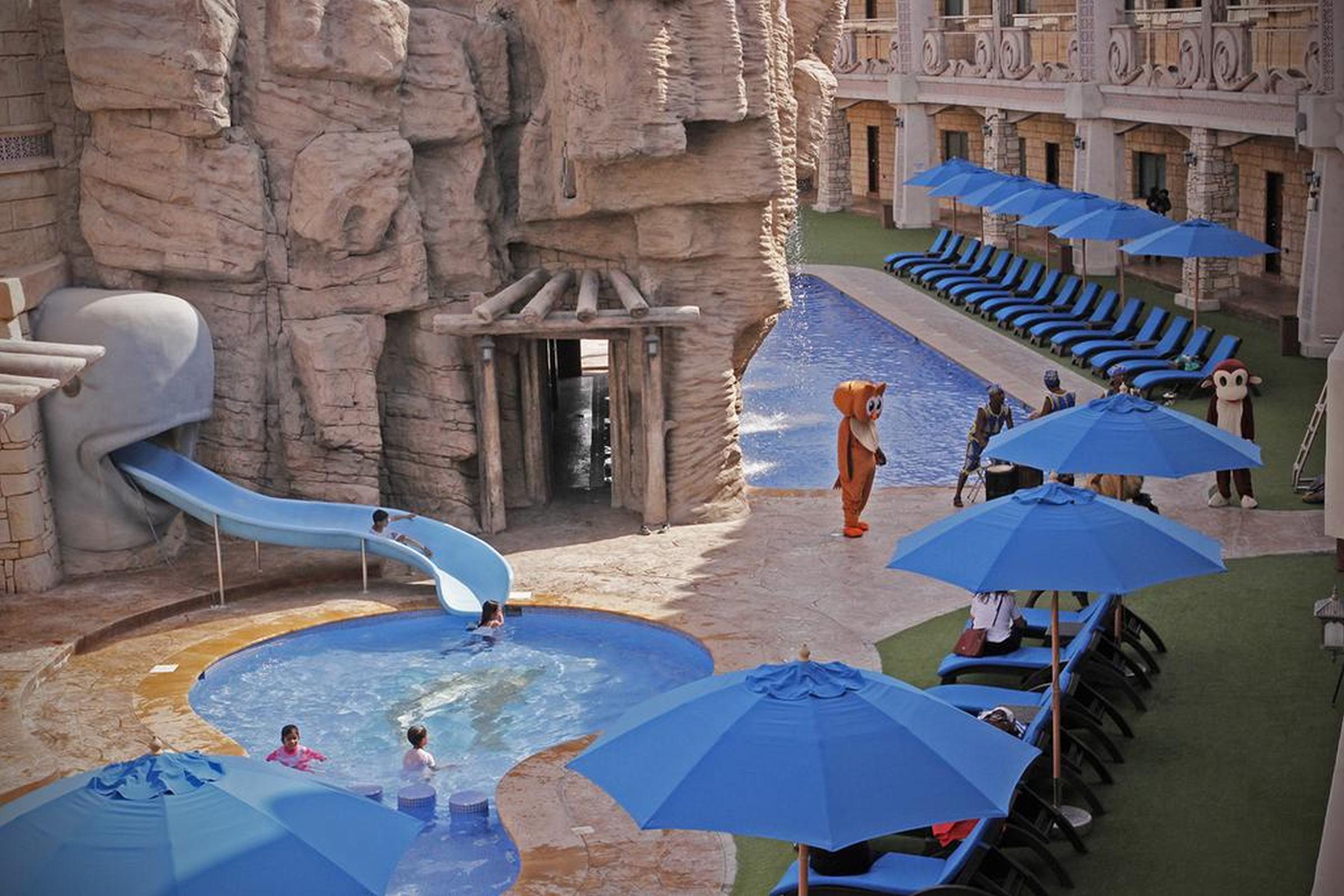 Emirates Park Resort Abu Dhabi Exterior photo