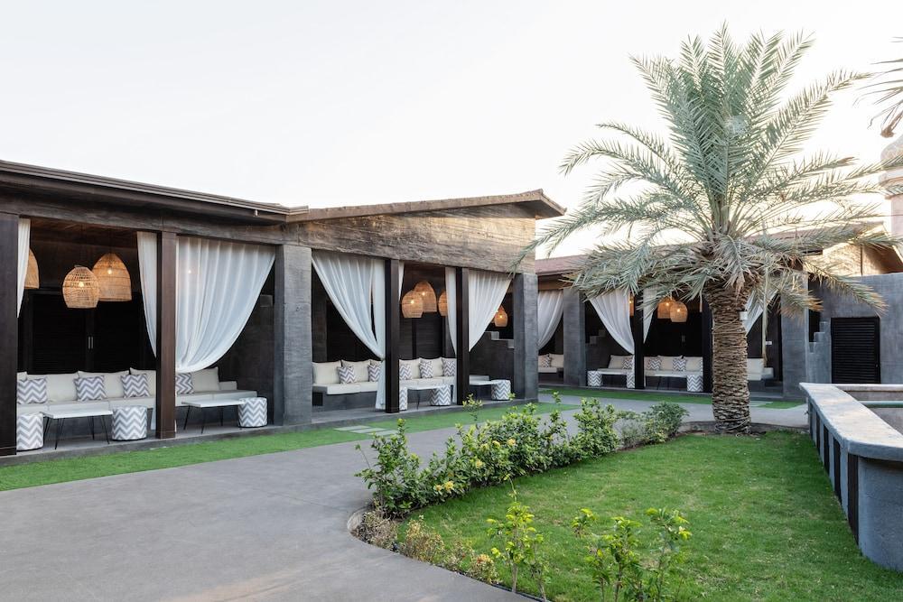 Emirates Park Resort Abu Dhabi Exterior photo