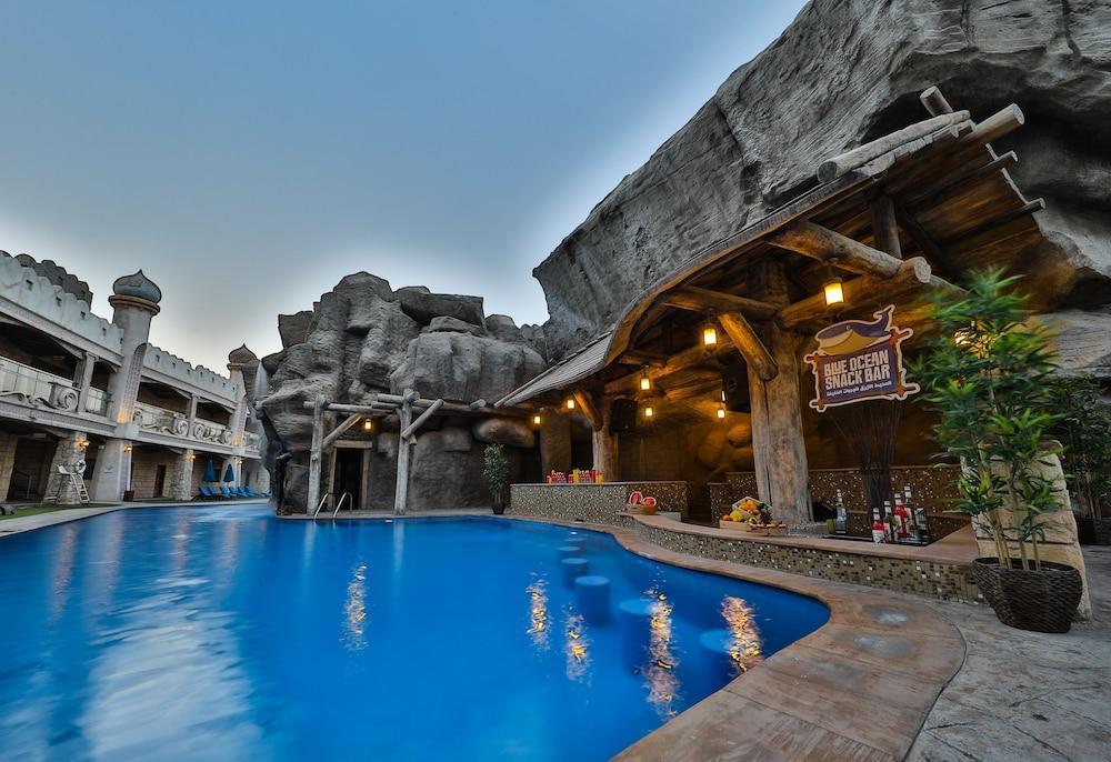 Emirates Park Resort Abu Dhabi Exterior photo